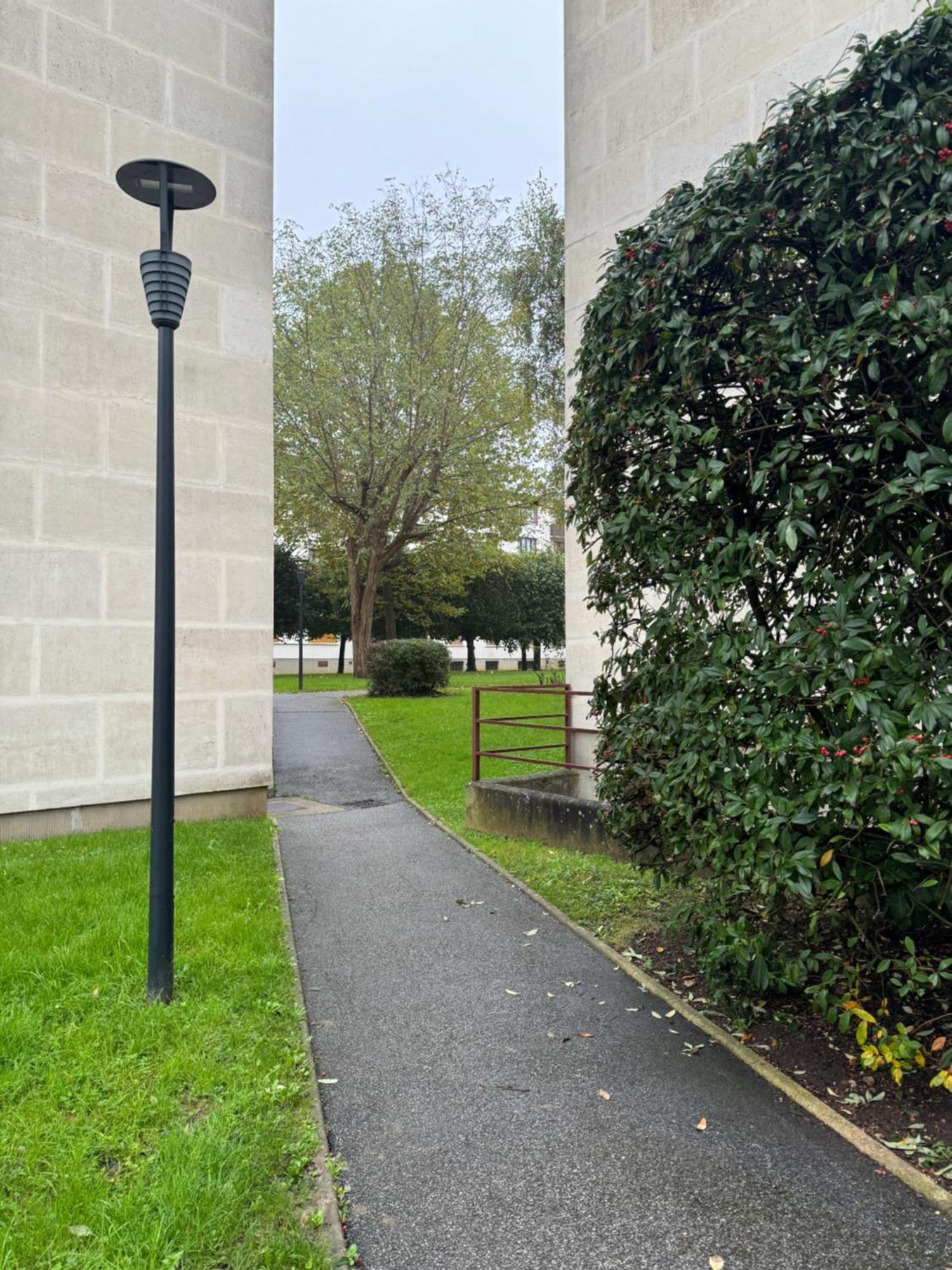 Appartement Periurbain De Paris Et Versailles Les Clayes-Sous-Bois Exterior photo